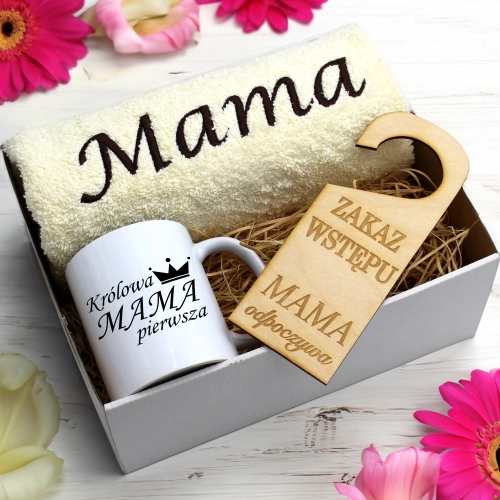 KOMPLET DLA MAMY RĘCZNIK Z HAFTEM + KUBEK 330ml NA PREZENT DZIEŃ MATKI MAMA