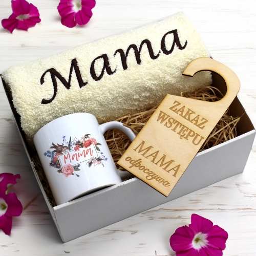 KOMPLET DLA MAMY RĘCZNIK Z HAFTEM + KUBEK 330ml NA PREZENT DZIEŃ MATKI MAMA
