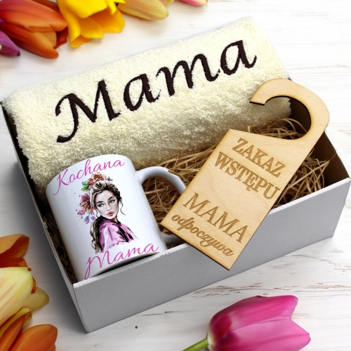 KOMPLET DLA MAMY RĘCZNIK Z HAFTEM + KUBEK 330ml NA PREZENT DZIEŃ MATKI MAMA