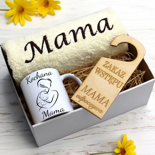 KOMPLET DLA MAMY RĘCZNIK Z HAFTEM + KUBEK 330ml NA PREZENT DZIEŃ MATKI MAMA