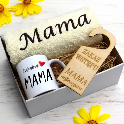KOMPLET DLA MAMY RĘCZNIK Z HAFTEM + KUBEK 330ml NA PREZENT DZIEŃ MATKI MAMA