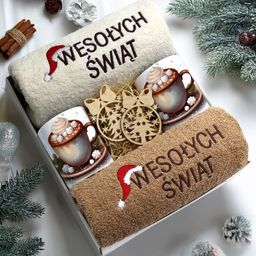 ZESTAW PREZENT ŚWIĄTECZNY KOMPLET KUBKI RĘCZNIKI ŚWIĘTA MIKOŁAJ POD CHOINKĘ