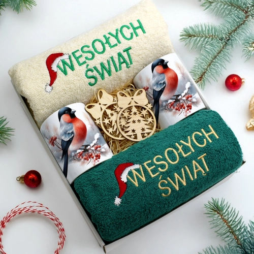ZESTAW PREZENT ŚWIĄTECZNY KOMPLET KUBKI RĘCZNIKI ŚWIĘTA MIKOŁAJ POD CHOINKĘ
