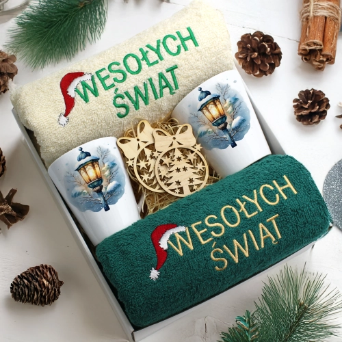 ZESTAW PREZENT ŚWIĄTECZNY KOMPLET KUBKI LATTE RĘCZNIKI ŚWIĘTA MIKOŁAJ