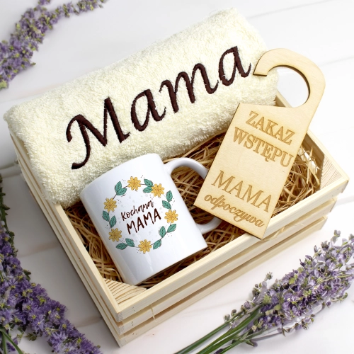 KOMPLET DLA MAMY RĘCZNIK Z HAFTEM + KUBEK 330ml NA PREZENT DZIEŃ MATKI MAMA