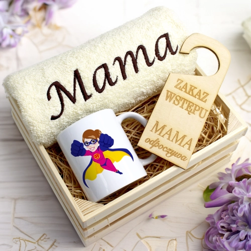 KOMPLET DLA MAMY RĘCZNIK Z HAFTEM + KUBEK 330ml NA PREZENT DZIEŃ MATKI MAMA