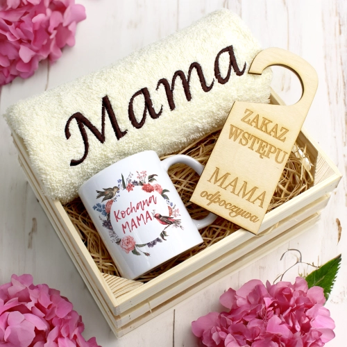 KOMPLET DLA MAMY RĘCZNIK Z HAFTEM + KUBEK 330ml NA PREZENT DZIEŃ MATKI MAMA