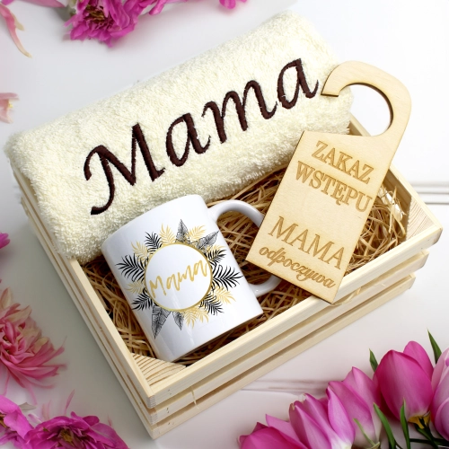 KOMPLET DLA MAMY RĘCZNIK Z HAFTEM + KUBEK 330ml NA PREZENT DZIEŃ MATKI MAMA