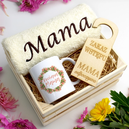 KOMPLET DLA MAMY RĘCZNIK Z HAFTEM + KUBEK 330ml NA PREZENT DZIEŃ MATKI MAMA