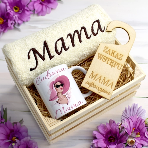 KOMPLET DLA MAMY RĘCZNIK Z HAFTEM + KUBEK 330ml NA PREZENT DZIEŃ MATKI MAMA