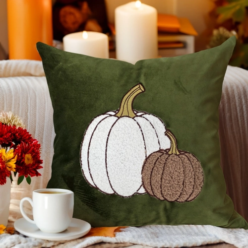 Jesienna poszewka premium 40x40 cm z weluru z haftem i aplikacją dyni bouclé