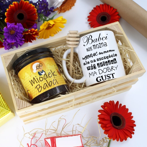PREZENT DLA BABCI KOMPLET KUBEK MIÓD NATURALNY SKRZYNCE BABCIA UPOMINEK