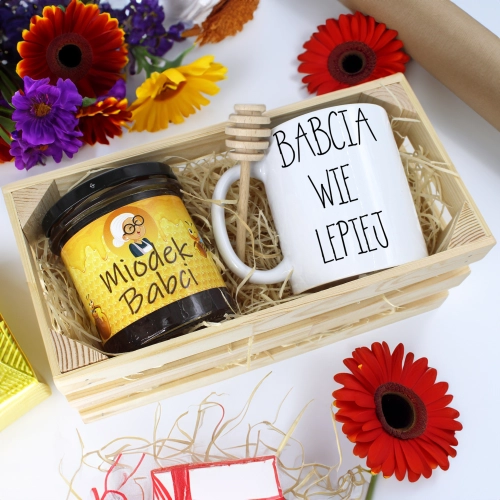 PREZENT DLA BABCI KOMPLET KUBEK MIÓD NATURALNY SKRZYNCE BABCIA UPOMINEK