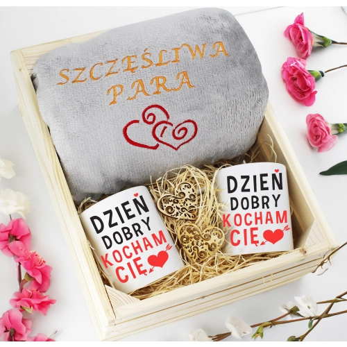 PREZENT ŚLUBNY ZESTAW KOC 160x200 + KUBKI ŻONA MĄŻ