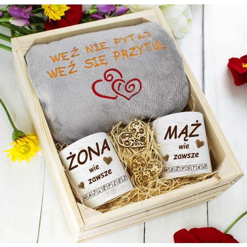 PREZENT ŚLUBNY ZESTAW KOC 160x200 + KUBKI ŻONA MĄŻ