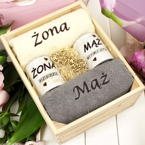 PREZENT ŚLUBNY ZESTAW RĘCZNIKI + KUBKI ŻONA i MĄŻ