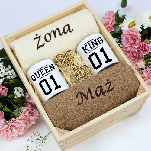 PREZENT ŚLUBNY ZESTAW RĘCZNIKI + KUBKI ŻONA i MĄŻ