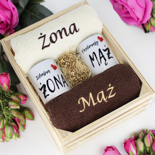 PREZENT ŚLUBNY ZESTAW RĘCZNIKI + KUBKI ŻONA i MĄŻ