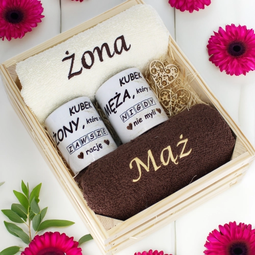 PREZENT ŚLUBNY ZESTAW RĘCZNIKI + KUBKI ŻONA i MĄŻ