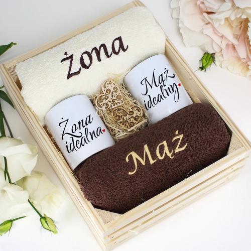 PREZENT ŚLUBNY ZESTAW RĘCZNIKI + KUBKI ŻONA i MĄŻ