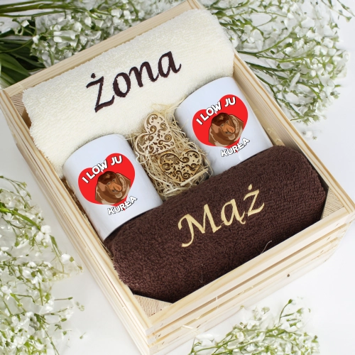PREZENT ŚLUBNY ZESTAW RĘCZNIKI + KUBKI ŻONA i MĄŻ