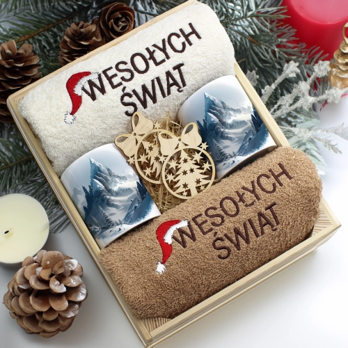 ZESTAW PREZENT ŚWIĄTECZNY KOMPLET KUBKI RĘCZNIKI W SKRZYNCE ŚWIĘTA MIKOŁAJ