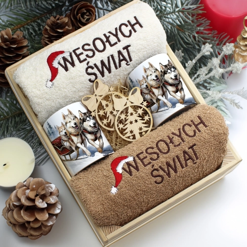 ZESTAW PREZENT ŚWIĄTECZNY KOMPLET KUBKI RĘCZNIKI W SKRZYNCE ŚWIĘTA MIKOŁAJ