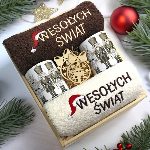 ZESTAW PREZENT ŚWIĄTECZNY KOMPLET KUBKI RĘCZNIKI W SKRZYNCE ŚWIĘTA MIKOŁAJ