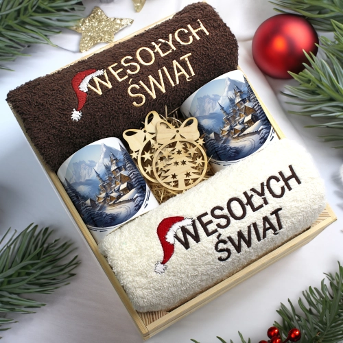 ZESTAW PREZENT ŚWIĄTECZNY KOMPLET KUBKI RĘCZNIKI W SKRZYNCE ŚWIĘTA MIKOŁAJ