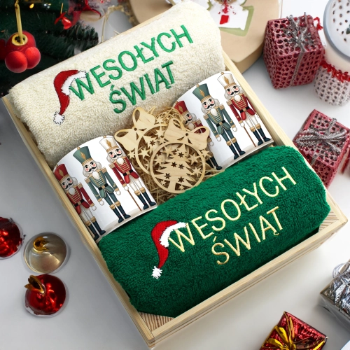 ZESTAW PREZENT ŚWIĄTECZNY KOMPLET KUBKI RĘCZNIKI W SKRZYNCE ŚWIĘTA MIKOŁAJ
