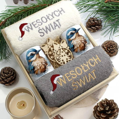 ZESTAW PREZENT ŚWIĄTECZNY KOMPLET KUBKI RĘCZNIKI W SKRZYNCE ŚWIĘTA MIKOŁAJ