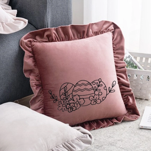 POSZEWKA DEKORACYJNA WIELKANOCNA Z HAFTEM 40x40 VELVET Z FALBANKĄ PISANKA