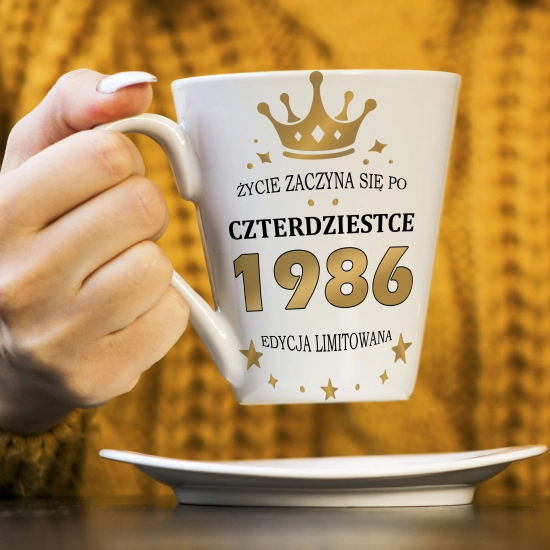 KUBEK LATTE PREZENT URODZINY 40 CZTERDZIESTKĘ ZNAK