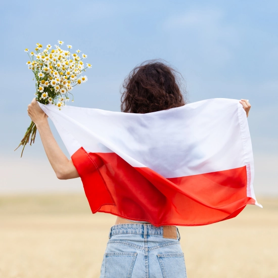 FLAGA POLSKA FLAGI POLSKI NARODOWA PRODUCENT 128x80 cm MOCNA Z GODŁEM GODŁO