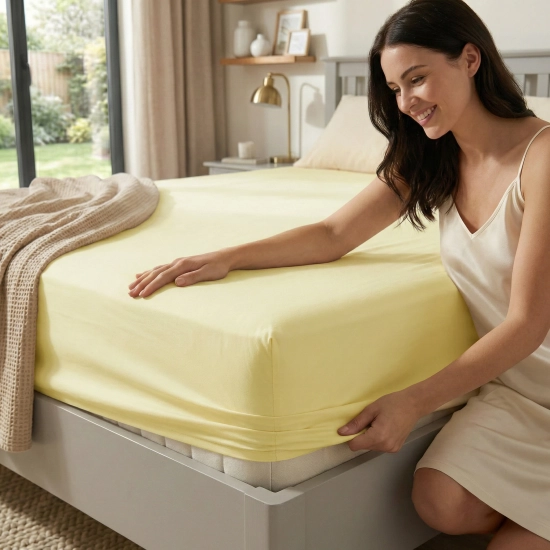 PRZEŚCIERADŁO JERSEY 70X140 Z GUMKĄ GRUBE POLSKIE BANAN