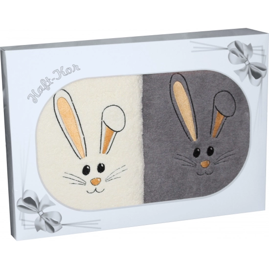 PREZENT WIELKANOCNY KOMPLET DWÓCH RĘCZNIKÓW 70x140 Z HAFTEM ZAJĄCZEK