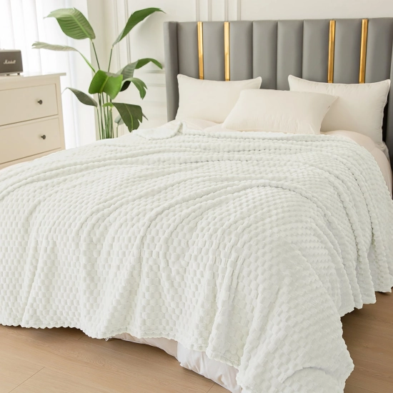 KOC 160x200 NARZUTA NA ŁÓŻKO Z MIKROFIBRY MIĘKKI KAPA CUBETTO ECRU