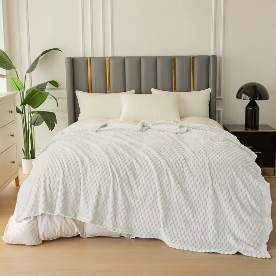 KOC 160x200 NARZUTA NA ŁÓŻKO Z MIKROFIBRY MIĘKKI KAPA CUBETTO ECRU