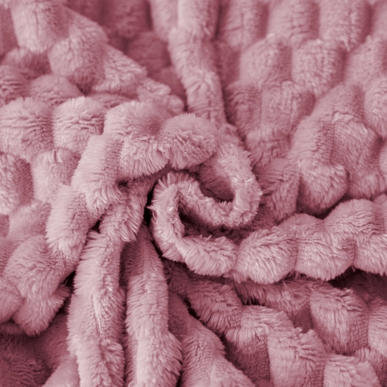 KOC 160x200 NARZUTA NA ŁÓŻKO Z MIKROFIBRY MIĘKKI KAPA CUBETTO PUDROWY RÓŻ