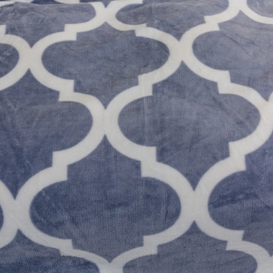 Miękki koc z mikrofibry w rozmiarze 160x200 cm – stylowy dodatek do salonu i sypialni