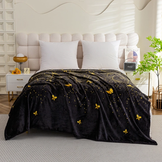 Koc z mikrofibry 200x220 cm we wzory – duży, miękki i ciepły