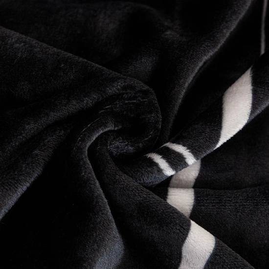 Koc z mikrofibry 200x220 cm we wzory – duży, miękki i ciepły