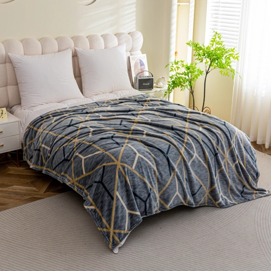 Duży dekoracyjny koc z mikrofibry 200x220 cm – idealny na łóżko małżeńskie