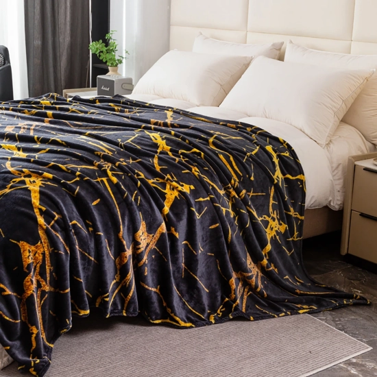 Koc z mikrofibry 200x220 cm we wzory – duży, miękki i ciepły