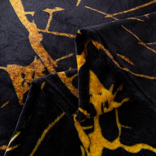 Koc z mikrofibry 200x220 cm we wzory – duży, miękki i ciepły