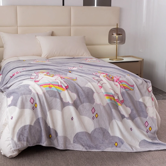 Koc z mikrofibry 160x200 cm we wzory – miękki i ciepły, idealny na kanapę lub łóżko