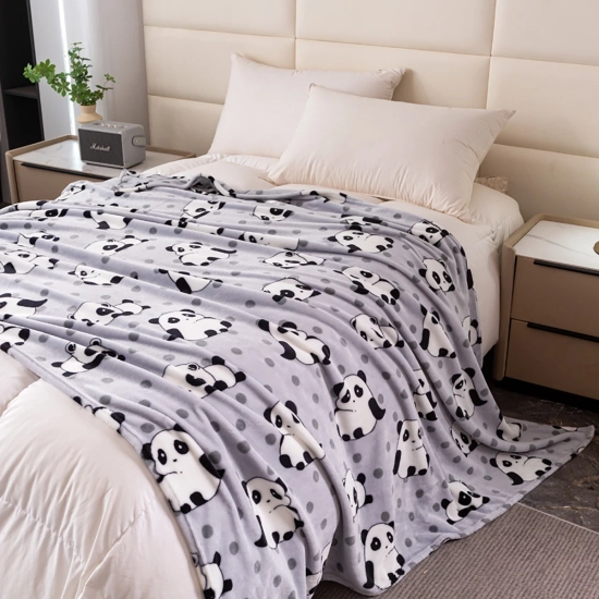 Koc dekoracyjny z mikrofibry 160x200 cm – elegancki wzór do każdego wnętrza