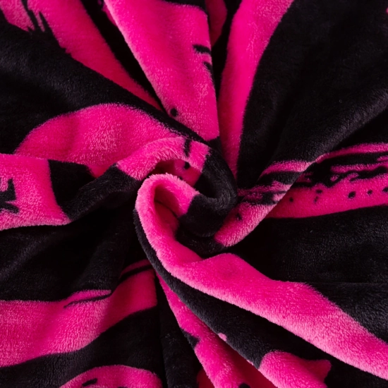 Koc z mikrofibry 200x220 cm we wzory – duży, miękki i ciepły