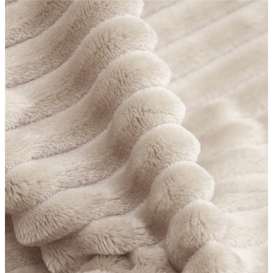 KOC TŁOCZONY NA ŁÓŻKO W PASY Z MIKROFIBRY 160X200 NARZUTA JASNY BEŻ