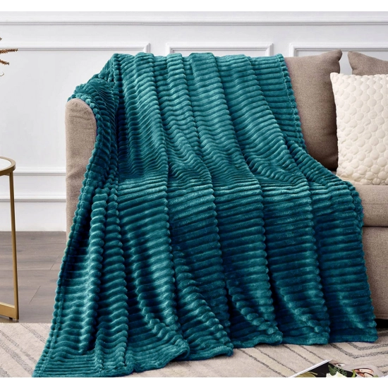 KOC TŁOCZONY NA ŁÓŻKO W PASY Z MIKROFIBRY 160X200 NARZUTA TURKUS